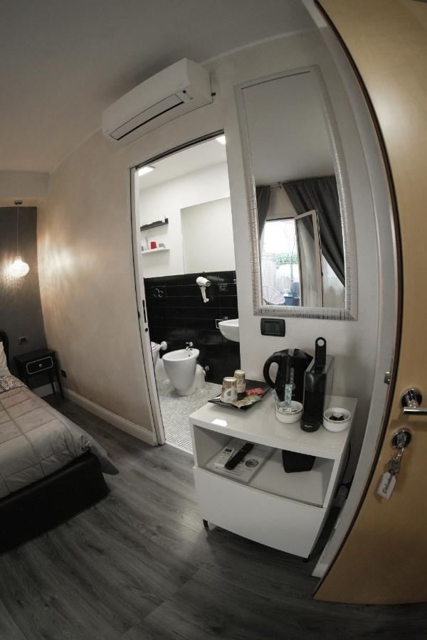La Residenza Isabella Hotel Милано Екстериор снимка