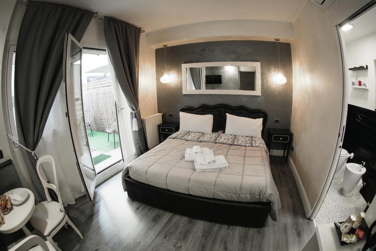 La Residenza Isabella Hotel Милано Екстериор снимка